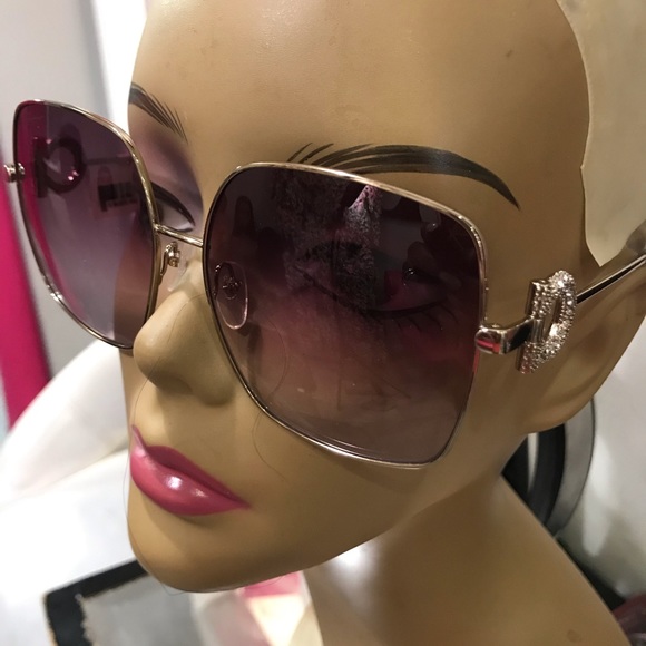 Ferragamo sunglasses